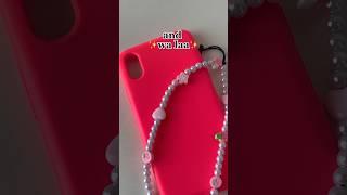 how to attach a phone charm 