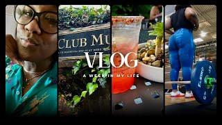 VLOG  Empty Nester week in my life • Dating in my 40’s •  Spa Day • Activewear Haul & more