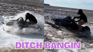 Snowmobile Ditch Riding Free 1993 Polaris Indy XLT 580