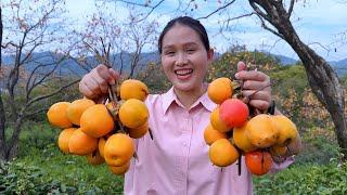 The persimmons are redso I make persimmon cakes.So delicious