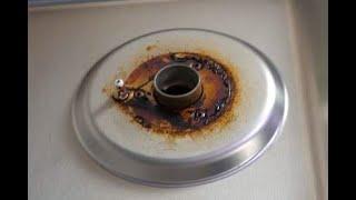 How to Clean Burnt-On Grease From a Stainless Steel Cook Top