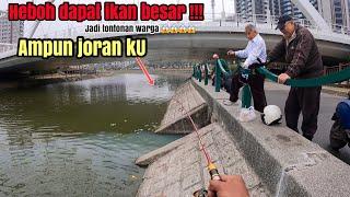 Heboh..Mancing Dapat Ikan Besar Sampek Jadi Tontonan Warga