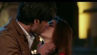 kriti kharbanda liplock in Razz movie