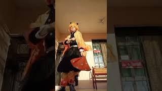 Zenitsu Agatsuma Cosplay dance 