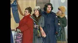 Silvestr 1975 - Ženy v obchode Ve frontě v samoobsluze