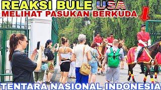 Reaksi Bule Ketika Melihat Pasukan Berkuda Tentara Nasional Indonesia