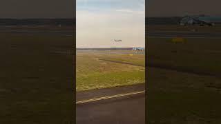 Airbus A350 landing Frankfurt EDDF 25L