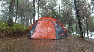 SOLO CAMPING IN HEAVY RAIN AND THUNDERSTORMS • SOLO CAMPING IN THE RAINHEAVY RAIN CAMPING