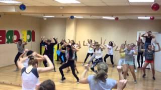 DANCEHALL CLASS FOR BEGINNERS AT ICE CREAM DANCE STUDIO BY DAHA ICE CREAM