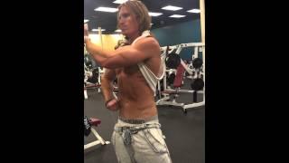 Bodybuilding how to build upper chest.