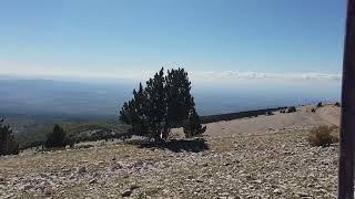 Le mont Ventoux sous un temps magnifique.