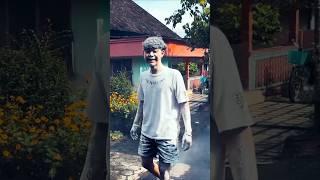 Salah orang. Entul yang ulang tahun mas Boy GWSM yang dikasih tepung 