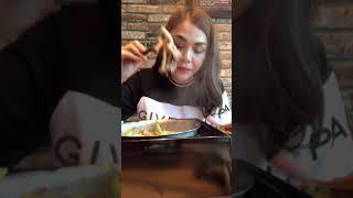 Dj katty butterfly makan Hotpot sama sayur mentah sama suami