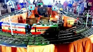 AC traction moving model train and locomotive