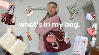 WHATS IN MY BAG?   everyday essentials trinketjournal girl edition