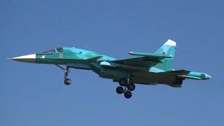 Посадка Су-34 после того как отстрелялся на Авиадартс-2020.  Landing aircraft Su-34.