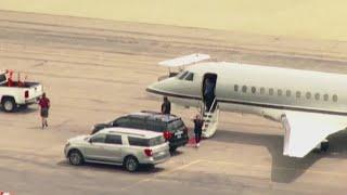 Taylor Swifts plane arrives in Denver