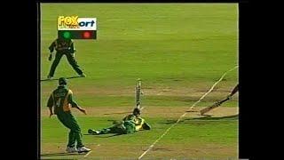 Spectacular run out by Herschelle Gibbs   Outstanding reflexes and athleticism 