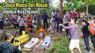 Nganjuk Viral  Fenomena Aneh Hebohkan Warga  Muncul Cahaya Misterius Diatas Makam