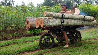 Riding the cheapest wooden motorbike taxi in Indonesia