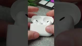 What The Different LED Colors Mean on AirPods Cases