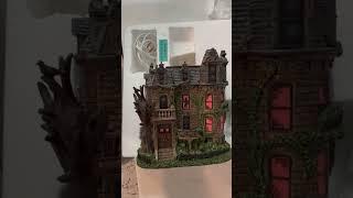 Americas Most Haunted Illuminated Village Collection Unboxing