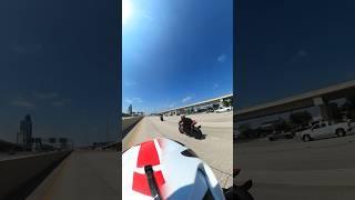 BMW s1000rr walks down Honda CBR1000rr-r