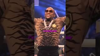 Conor McGregor Gets The Crowd To Silence Floyd Mayweather