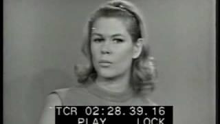 Elizabeth Montgomery talk show interview from 1966