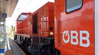 ÖBB Diesellok zieht City Shuttle  2070 001-0 