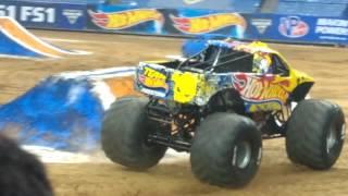 Hot Wheels and Rod Ryan Show racing Monster Jam Houston 2 12 2017