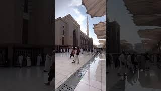 CLEANING THE FLOOR OF MASJID AL NABAWI MADINAH AFTER RAIN
