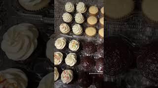 Make Cupcakes with me #youtubeshorts #baking