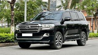 Land Cruiser Prado chiếc xe bị bỏ quên trong hầm nội thất vẫn còn mùi mới. Hàng sưu tầm