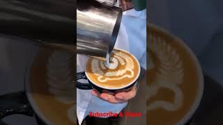 TEKNIK MEMBUAT LATTE ART ALA BARISTA #latteart #barista #shortvideo #shorts #youtubeshorts #ravtv