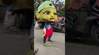 Boneka kepala besar keliling dunia