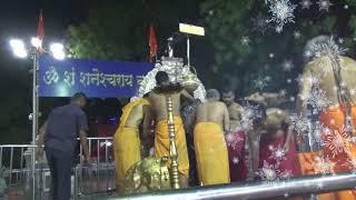 Abhishek preceeds morning aarti at Shani Shingnapur