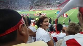 Himno en Estadio Nacional de Lima