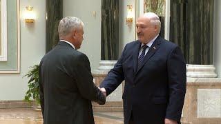 Лукашенко Мы НЕ встали на колени перед врагом Мы боролись и победили