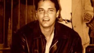 Paul Gross - Secrets In Your Eyes