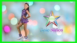 Jingle Bells - Niña de 11 años Bailando