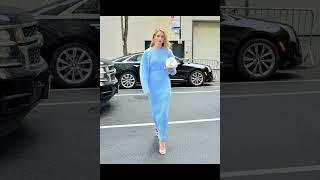 Rosie Huntington Whiteley Outfits 