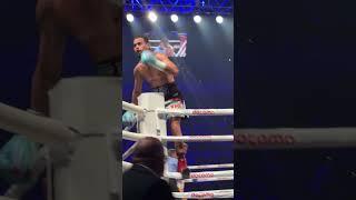 When #robeisyramirez steps on the gas  #boxing #cuba