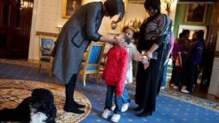 Raw Video The First Lady Surprises Tour Visitors