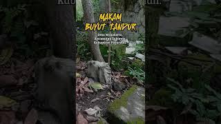 Makam Buyut Tandur Wali Pertanian