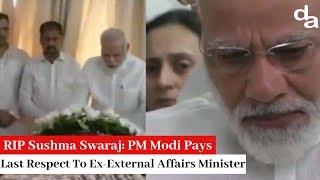 RIP Sushma Swaraj PM Modi And LK Advani Paid Emotional Tribute