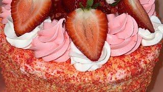Strawberry Crunch Cake  Great tips on making a Cake from home  #cake #cakedecorating #howto