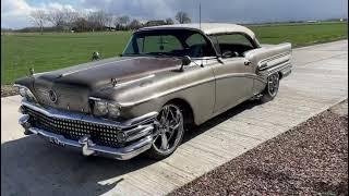 Buick 1958 rumbling. Super riviera.