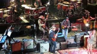 Gregg Allman Tribute  Derek Trucks & Susan Tedeschi  Stand Back