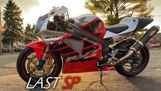 RC51 - Testing Hondas Last True Sport Production - VTR1000 SP2  RVT1000R SP2